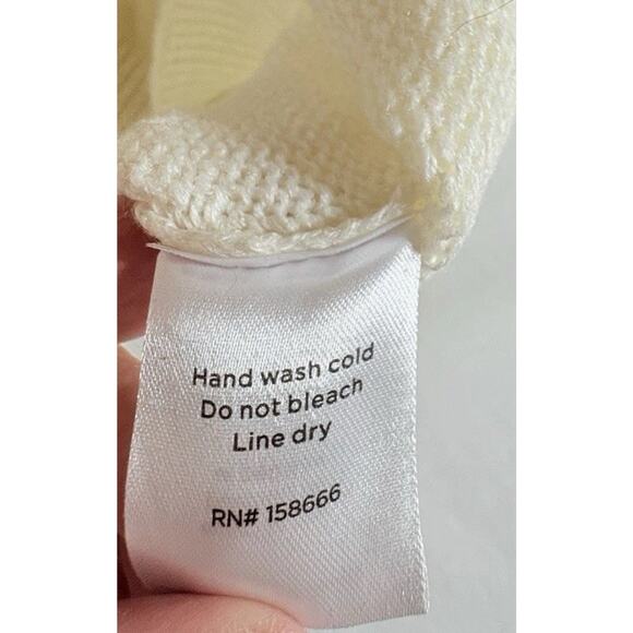 Mia & Tess Santa Sweater Women’s Size L Cream Color The Paper Store - Picture 13 of 13